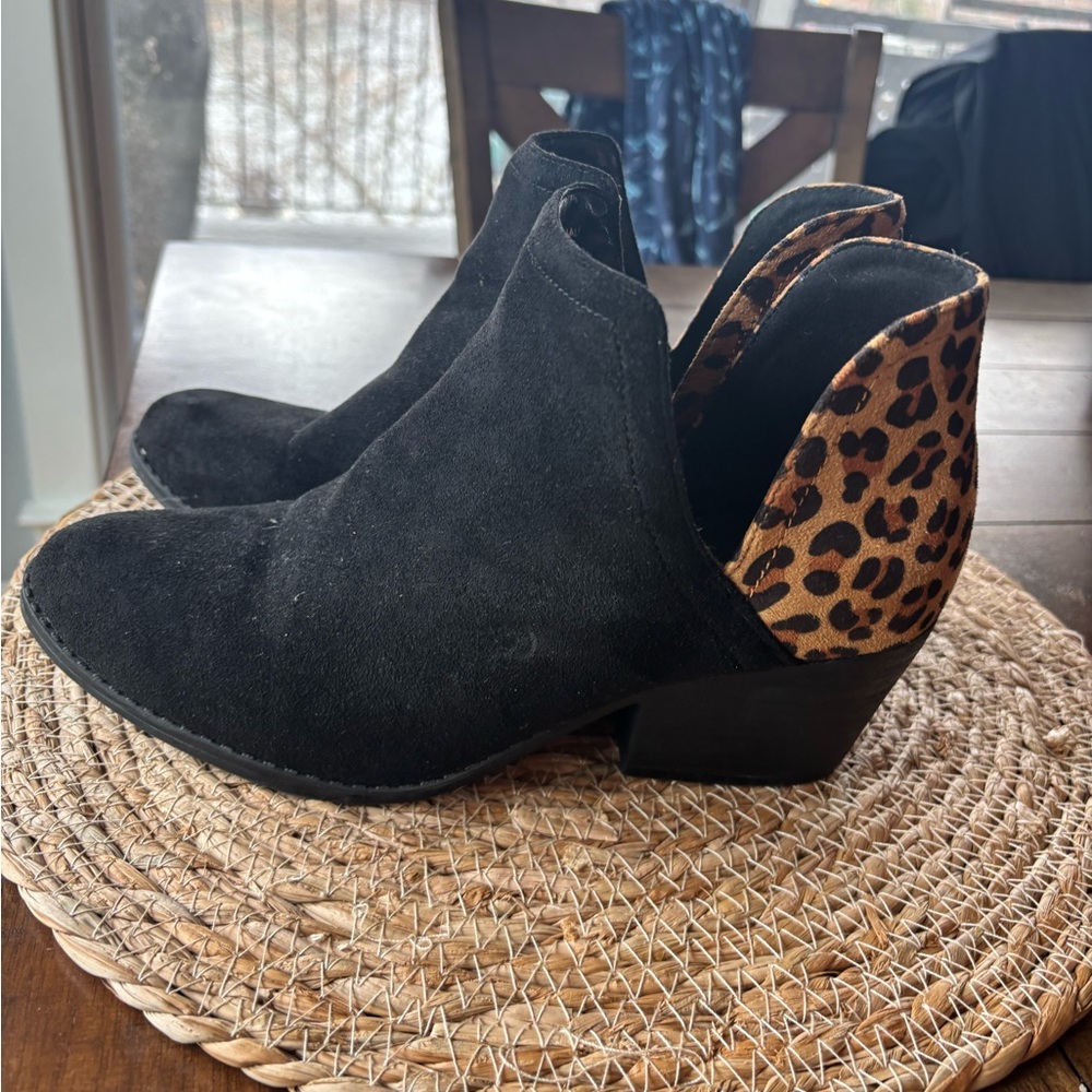 Leopard Accent Black Ankle Booties size 9.5-10 run small